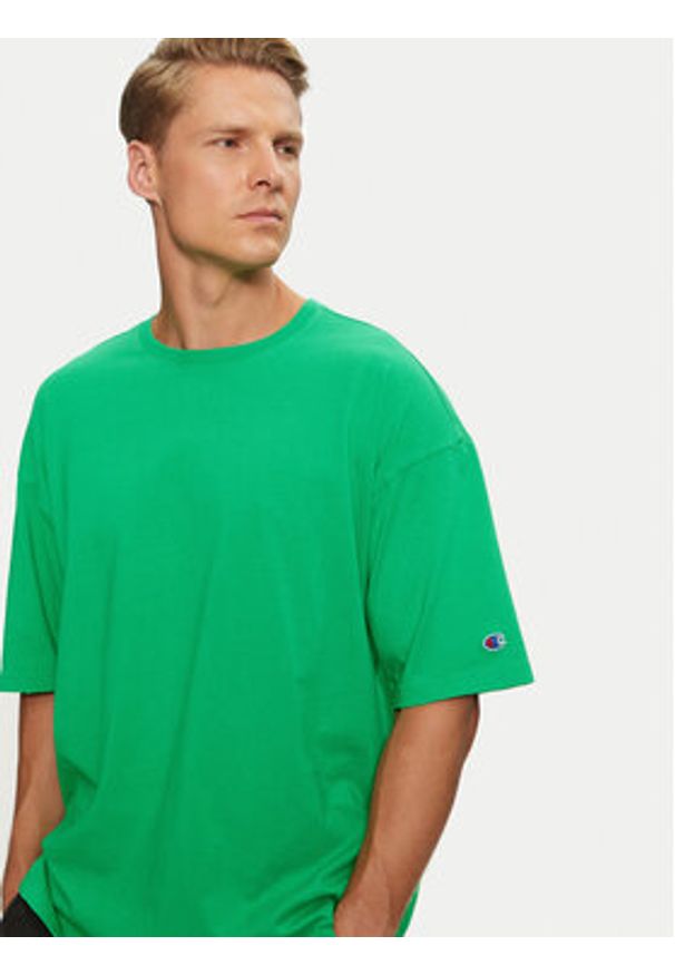 Champion T-Shirt 218651 Zielony Regular Fit. Kolor: zielony. Materiał: bawełna