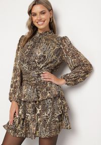 Born2be - Brązowa Rozkloszowana Sukienka w Panterkę z Falbankami i Gumkami w Pasie Tinnorisa. Okazja: na imprezę. Typ kołnierza: kołnierz z falbankami. Kolor: brązowy. Wzór: motyw zwierzęcy. Typ sukienki: rozkloszowane. Styl: elegancki #3