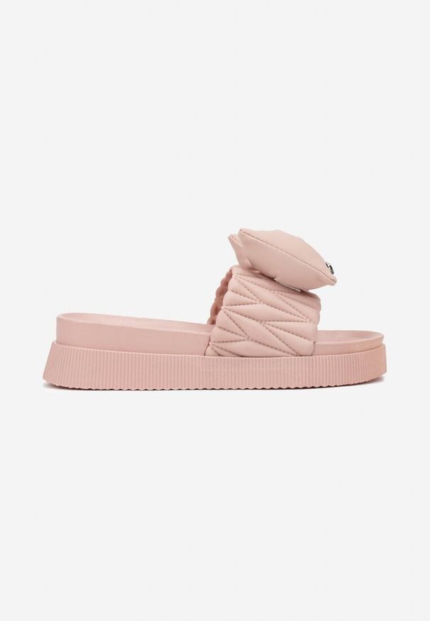 Born2be - Różowe Klapki na Grubej Podeszwie Zdobione Aplikacją z Kokardą Ulosiwena. Kolor: różowy. Materiał: jeans. Wzór: aplikacja. Sezon: lato. Styl: elegancki, klasyczny
