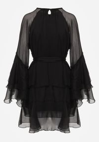 Born2be - Czarna Sukienka z Eterycznymi Falbanami i Wiązanym Paskiem Rivaniah. Okazja: na ślub cywilny, na wesele. Kolor: czarny. Styl: elegancki #4