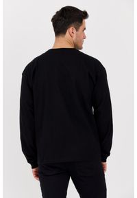 Diesel - DIESEL Czarny longsleeve męski T-BOXT-LS-LAB z naszywką, Rozmiar L. Okazja: na co dzień. Kolor: czarny. Materiał: elastan, bawełna. Długość rękawa: długi rękaw. Wzór: aplikacja. Styl: wakacyjny