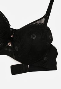 Renee - Czarny Koronkowy Biustonosz Ozdobiony Przezroczystą Wstawką Acalinai. Kolor: czarny. Materiał: koronka. Rodzaj stanika: przezroczysty. Wzór: aplikacja #2