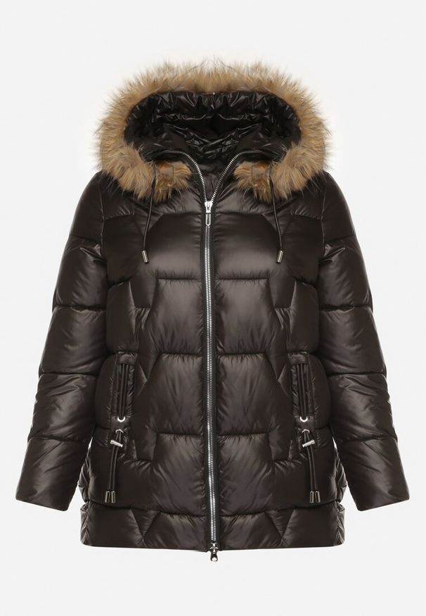 Born2be - Czarna Kurtka z Pikowanymi Przeszyciami i Kapturem z Futrem Azinga. Okazja: na spacer. Typ kołnierza: golf. Kolekcja: plus size. Kolor: czarny. Materiał: futro. Styl: elegancki