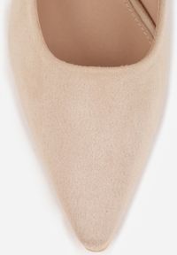 Renee - Beżowe Czółenka Vices z Wkładką ze Skóry Naturalnej i Metaliczną Aplikacją Edilania. Kolor: beżowy. Materiał: skóra. Wzór: aplikacja. Obcas: na obcasie. Styl: klasyczny, elegancki. Wysokość obcasa: średni #5