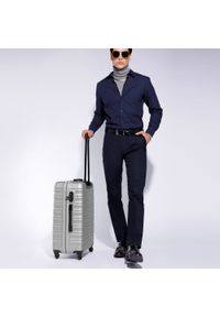 Wittchen - Średnia walizka z ABS-u z żebrowaniem szara. Kolor: szary. Materiał: guma #10