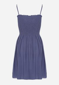 Born2be - Granatowa Bawełniana Sukienka na Ramiączkach z Marszczonym Dekoltem Krisele. Okazja: na co dzień, na randkę, na spacer. Kolor: niebieski. Materiał: bawełna. Długość rękawa: na ramiączkach. Sezon: lato. Typ sukienki: proste. Styl: casual #6