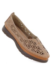 Skórzane półbuty damskie ażurowe brązowe Sergio Leone SP006. Kolor: brązowy. Materiał: skóra. Szerokość cholewki: normalna. Wzór: ażurowy #1