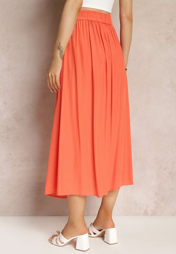 Renee - Pomarańczowa Rozkloszowana Spódnica Maxi z Gumką w Talii i Kieszeniami Kendrani. Okazja: na co dzień, na imprezę. Kolor: pomarańczowy. Styl: elegancki, casual