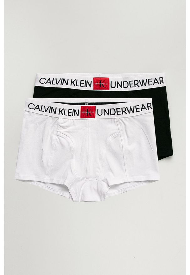 Calvin Klein Underwear - Bokserki dziecięce (2-pack). Kolor: czarny. Materiał: bawełna, dzianina, elastan. Wzór: nadruk