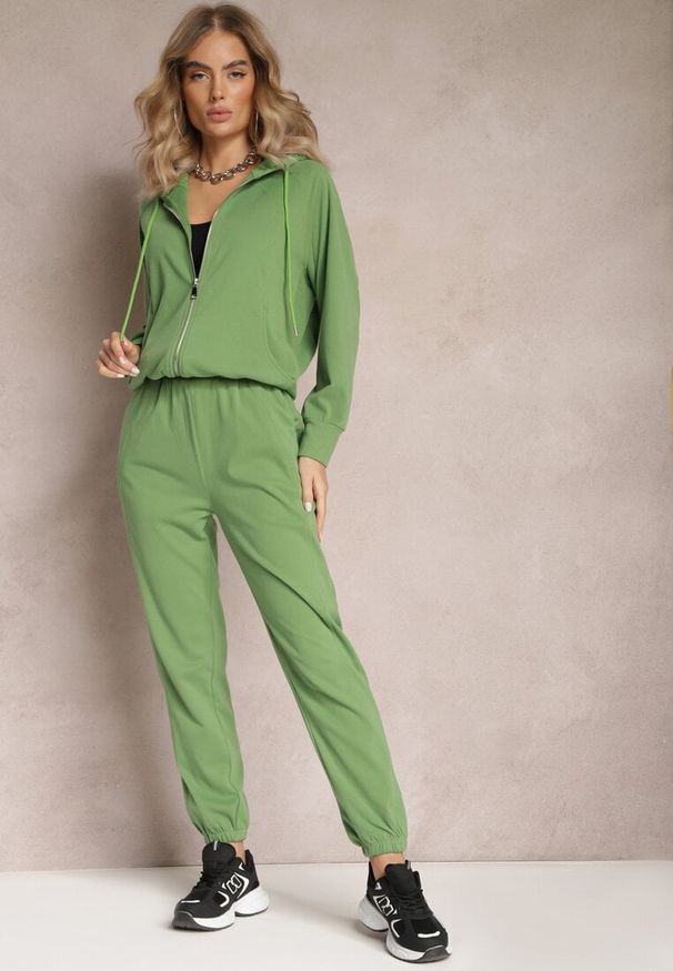 Renee - Zielony Komplet Dresowy 2-częściowy z Bluzą i Spodniami Serenitea. Kolor: zielony. Materiał: dresówka