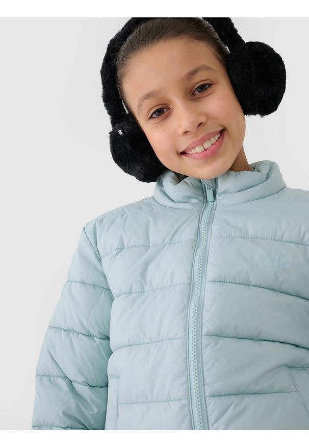 4f - 4F Kurtka puchowa z wypełnieniem syntetycznym dziewczęca - miętowa 134 (8-9 lat). Okazja: na co dzień. Typ kołnierza: kołnierzyk stójkowy. Kolor: turkusowy. Materiał: puch, syntetyk. Długość: długie. Wzór: gładki. Sezon: lato. Styl: casual, klasyczny, sportowy