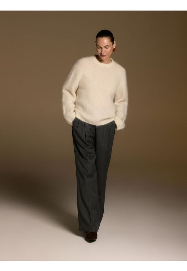 Reserved - Sweter z wełną alpaki - złamana biel. Materiał: wełna