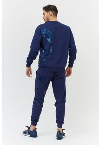 MOSCHINO Granatowa bluza męska z misiem, Rozmiar L. Kolor: niebieski. Materiał: prążkowany. Wzór: nadruk #5