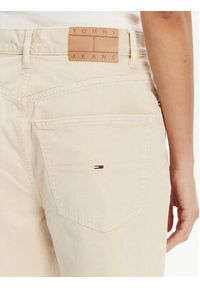 Tommy Jeans Bermudy DW0DW21646 Beżowy Regular Fit. Kolor: beżowy. Materiał: bawełna