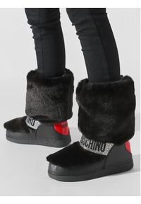 Love Moschino - LOVE MOSCHINO Śniegowce JA24222G0HJW0000 Czarny. Kolor: czarny. Materiał: skóra