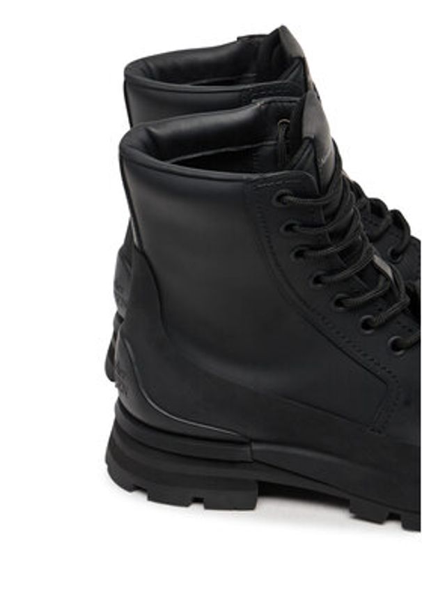 MCQ Alexander McQueen Trapery 777808WIEQ1 Czarny. Kolor: czarny. Materiał: skóra