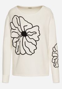 Born2be - Biały Sweter Ozdobiony Haftowanymi Kwiatami Halatusea. Okazja: na co dzień. Kolor: biały. Materiał: jeans. Wzór: kwiaty, aplikacja, haft. Styl: klasyczny, casual #4