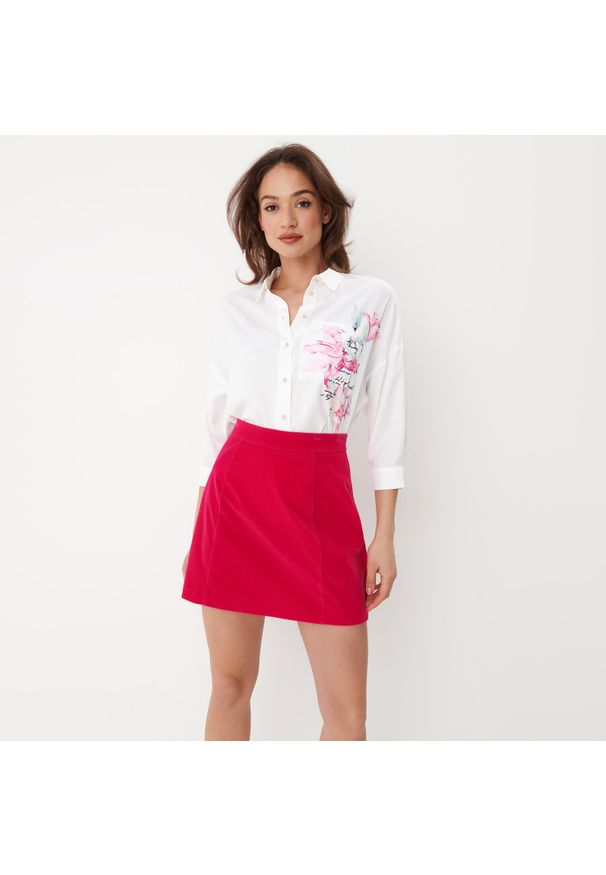 Mohito - Koszula z motywem kwiatowym - Biały. Kolor: biały. Wzór: kwiaty