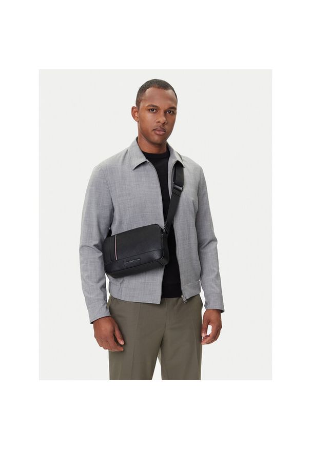 TOMMY HILFIGER - Saszetka Tommy Hilfiger. Kolor: czarny