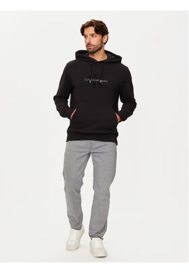 Calvin Klein Jeans Bluza J30J326637 Czarny Regular Fit. Kolor: czarny. Materiał: bawełna