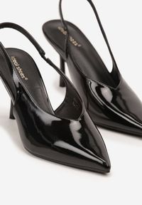 Renee - Czarne Lakierowane Sandały na Szpilce Typu Slingback Addoxie. Okazja: na co dzień, na spacer. Kolor: czarny. Materiał: lakier. Obcas: na szpilce. Styl: elegancki, casual. Wysokość obcasa: średni #3