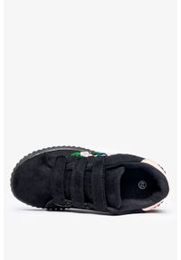 Casu - Czarne buty sportowe na rzepy z haftowanym kwiatkiem casu 666-27. Zapięcie: rzepy. Kolor: czarny. Wzór: kwiaty, haft