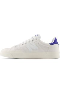 Buty unisex New Balance BB100OG – białe. Okazja: na co dzień. Kolor: biały. Materiał: guma, materiał, syntetyk. Szerokość cholewki: normalna. Obcas: na platformie #5