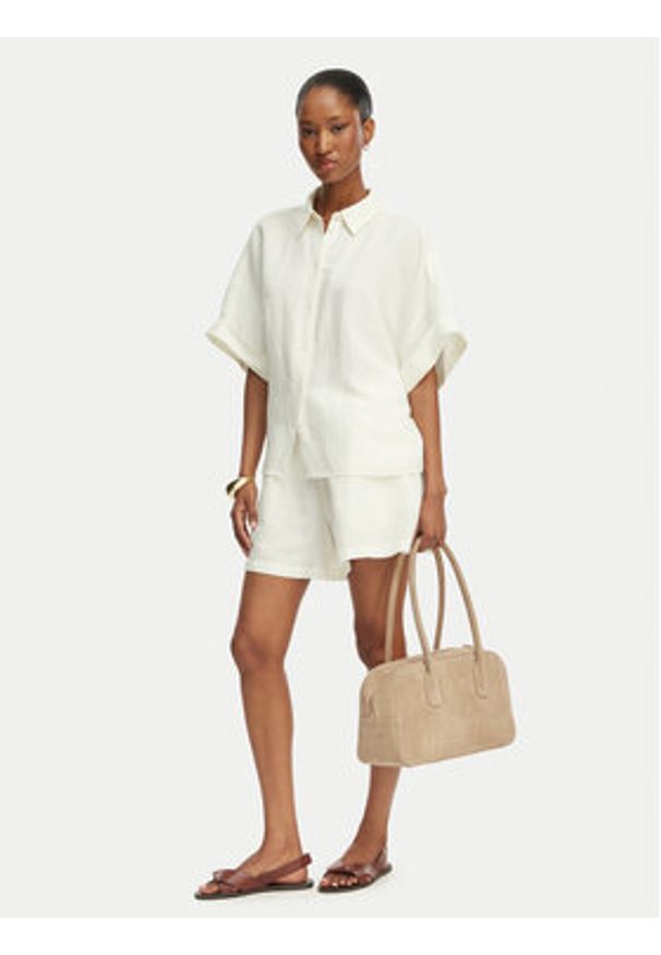 BOSS Koszula C_Bisenas 50559261 Kremowy Regular Fit. Kolor: kremowy. Materiał: wiskoza