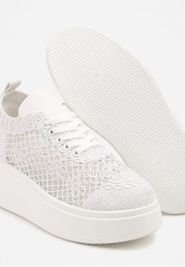Born2be - Białe Sneakersy Vices z Grubą Podeszwą i Ażurową Cholewką Ardisov. Okazja: na co dzień. Kolor: biały. Materiał: jeans. Szerokość cholewki: normalna. Wzór: ażurowy