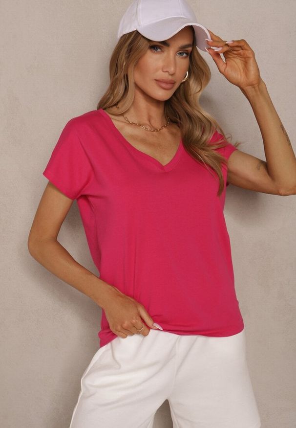 Renee - Fuksjowy T-shirt z Bawełny z Dekoltem w Serek Linithiela. Okazja: na co dzień. Typ kołnierza: dekolt w serek. Kolor: różowy. Materiał: bawełna. Styl: casual