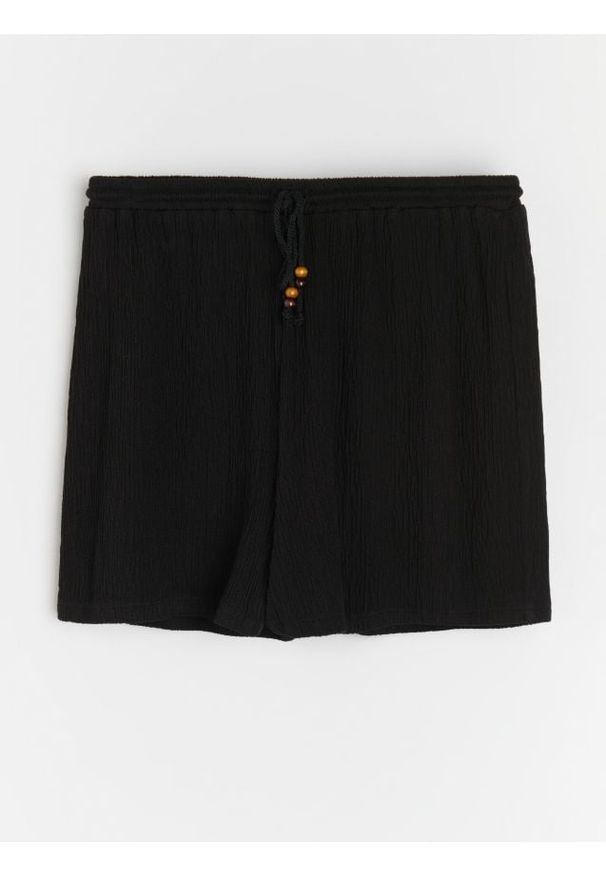 Sinsay - Szorty z wiskozą soft touch - czarny. Kolor: czarny. Materiał: wiskoza