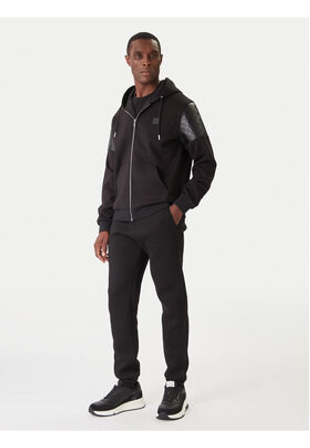 Karl Lagerfeld - KARL LAGERFELD Bluza 705037 554902 Czarny Regular Fit. Typ kołnierza: dekolt w karo. Kolor: czarny. Materiał: syntetyk
