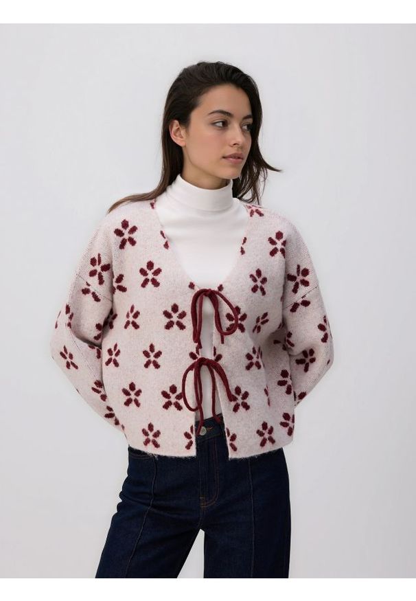 Reserved - Wzorzysty kardigan z wiązaniami - wielobarwny. Materiał: dzianina, wełna