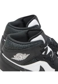 Nike Air Jordan 1 Mid SE Sneakersy męskie. Okazja: na co dzień. Kolor: czarny. Materiał: guma, syntetyk, materiał, skóra. Szerokość cholewki: normalna. Model: Nike Air Jordan #4