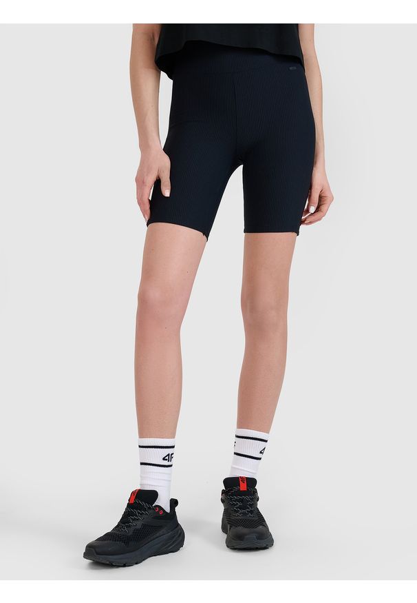 4f - 4F Legginsy krótkie dzianinowe damskie - czarne XS. Stan: podwyższony. Kolor: czarny. Materiał: dzianina. Długość: krótkie. Wzór: prążki