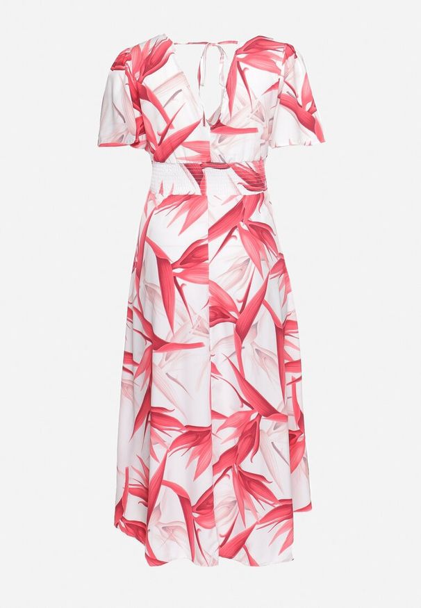 Born2be - Różowo-Biała Sukienka z Kopertowym Dekoltem i Gumką w Pasie Wiązana na Plecach Iberi. Okazja: na randkę, na co dzień. Typ kołnierza: dekolt w serek. Kolor: różowy. Długość rękawa: krótki rękaw. Typ sukienki: kopertowe. Styl: casual