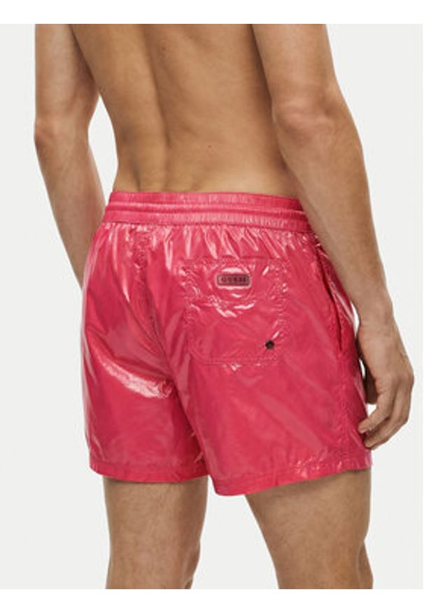 Guess Szorty kąpielowe F6GT03 WN322 Różowy Regular Fit. Kolor: różowy. Materiał: syntetyk