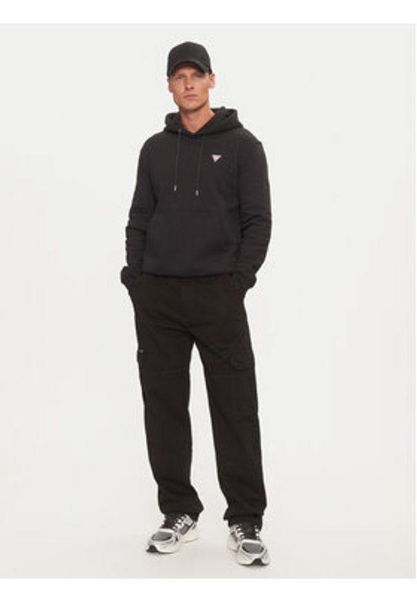 Guess Chinosy M4YB40 WGCV1 Czarny Regular Fit. Kolor: czarny. Materiał: bawełna