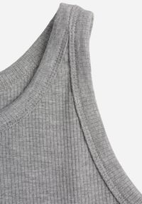 Renee - Szary Top na Ramiączkach Basic Prążkowany Zitira. Okazja: na co dzień. Kolor: szary. Materiał: prążkowany. Długość rękawa: na ramiączkach. Styl: casual #3