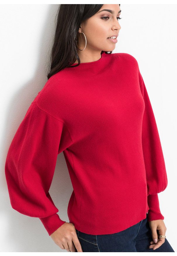 bonprix - Sweter oversize z mieszanki wiskozy. Typ kołnierza: kołnierzyk stójkowy. Kolor: czerwony. Materiał: dzianina, wiskoza. Styl: elegancki