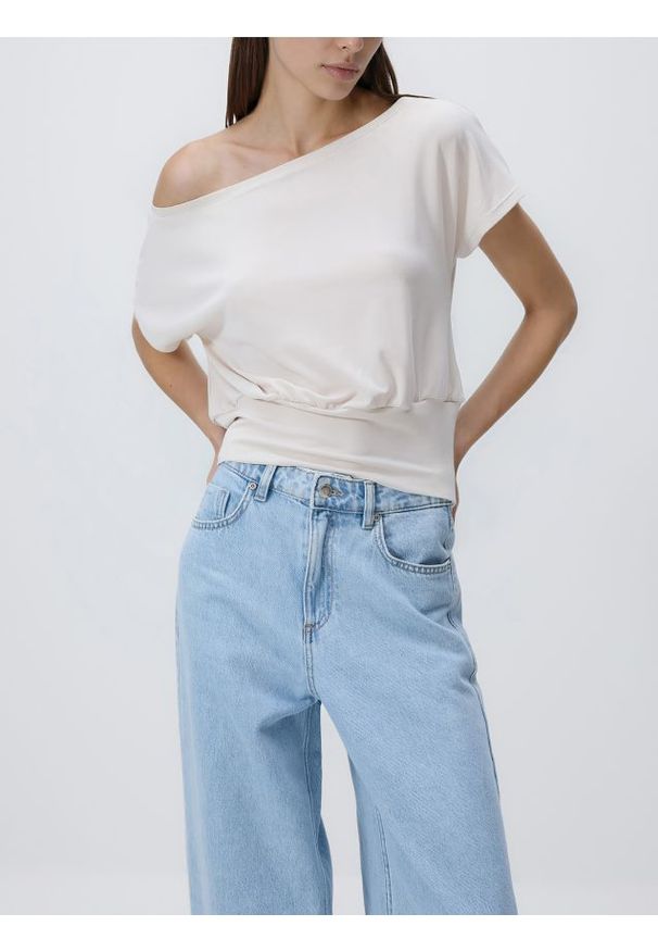 Reserved - Bluzka ze ściągaczem - złamana biel. Materiał: dzianina