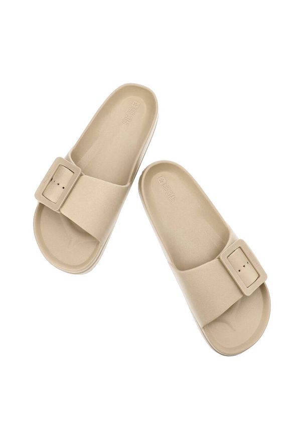 Big-Star - Beżowe Klapki Big Star Wygodne Obuwie Damskie. Okazja: na plażę. Kolor: beżowy. Materiał: materiał. Sezon: lato. Styl: elegancki