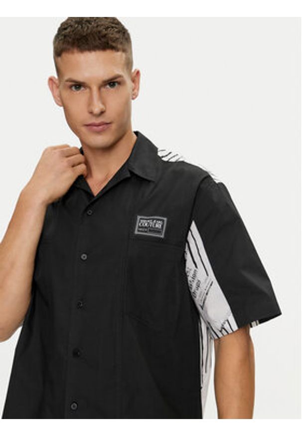 Versace Jeans Couture Koszula 76GAL202 Czarny Relaxed Fit. Kolor: czarny. Materiał: bawełna