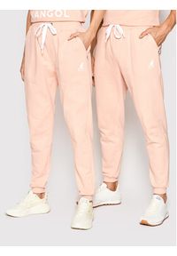 Kangol Spodnie dresowe Unisex Essential KLEU007 Różowy Regular Fit. Kolor: różowy. Materiał: bawełna, dresówka #4