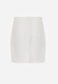 Born2be - Biała Gładka Spódnica VICES o Ołówkowym Kroju Abilura. Okazja: na spotkanie biznesowe, do pracy. Kolor: biały. Wzór: gładki. Styl: biznesowy #8