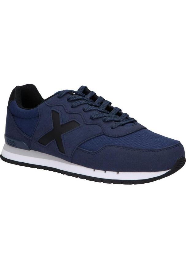 Tenisówki Munich Model Dash 104 Kolor Niebieski. Kolor: niebieski. Materiał: tkanina. Sport: turystyka piesza