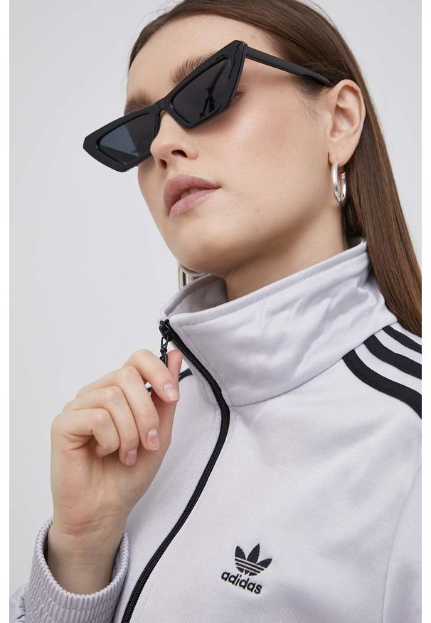 adidas Originals bluza Adicolor damska kolor srebrny gładka. Okazja: na co dzień. Kolor: srebrny. Materiał: materiał, dzianina. Wzór: gładki. Styl: casual
