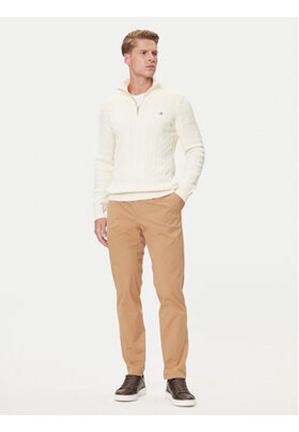 GANT - Gant Sweter 8050603 Écru Regular Fit. Materiał: bawełna