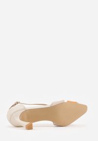 Born2be - Beżowe Czółenka na Stożkowym Obcasie z Metalicznymi Paskami Iphophi. Okazja: na co dzień, na spotkanie biznesowe. Zapięcie: pasek. Kolor: beżowy. Materiał: jeans. Obcas: na obcasie. Styl: casual, biznesowy, elegancki. Wysokość obcasa: średni #6