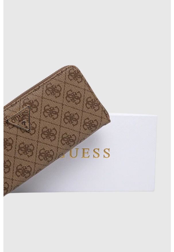 Guess - GUESS Beżowy portfel damski Laurel. Kolor: beżowy. Materiał: skóra ekologiczna